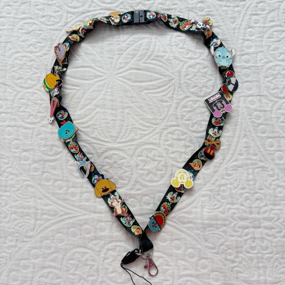 Disney Lanyard with 16 Collectible Hidden Mickey and Other Enamel Pins‎